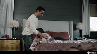 אוה, חורג מקפיא אותי וזיין עד שאני צורחת!