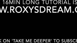 Ik wrijf mijn klit terwijl ik denk aan mama die me neukt.