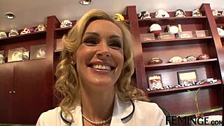 Първи път масажистка практикува уменията си