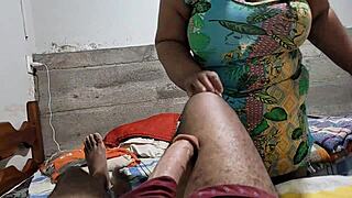 حصلت على حمولة كبيرة على وجه زوجة أبي، تريد أن ترى؟