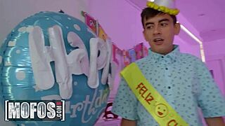 Siapa Sangka Surprise Hari Lahir Boleh Segini Liar? Mina, Haix, Dan Jordi Dalam Aksi Threesome Ganas