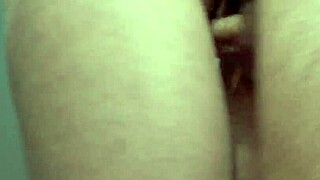 Hé, regarde ma femme poilue baiser chaudement !