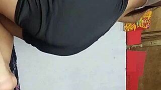 סטירה לתחת הגדול שלי תסטור ותזיין לי את התחת!