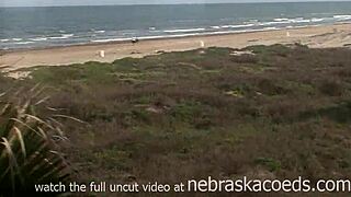 Велике сисе сијају на мојој невероватној плавој девојци.